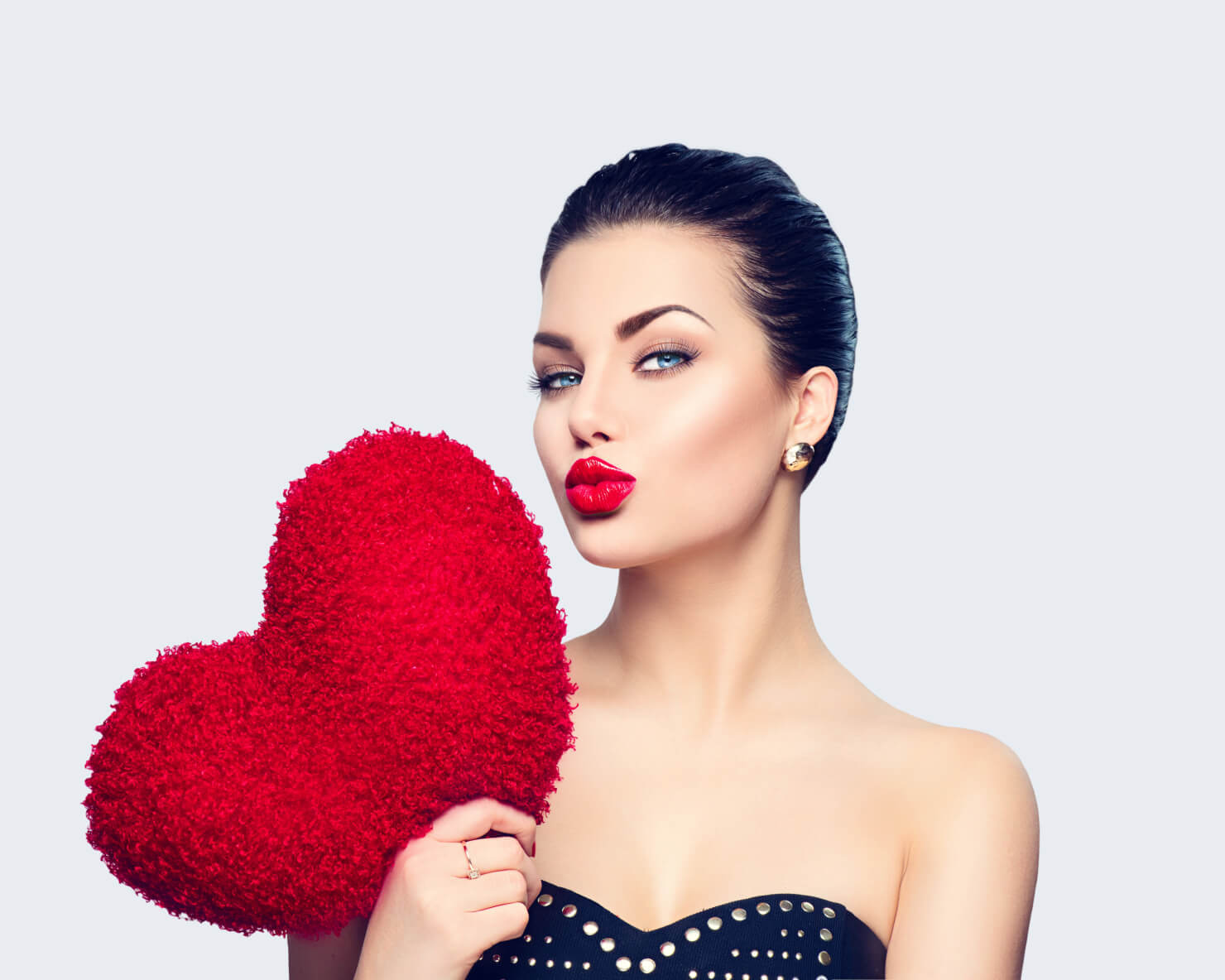 Valentine’s Day Makeup Looks To Try